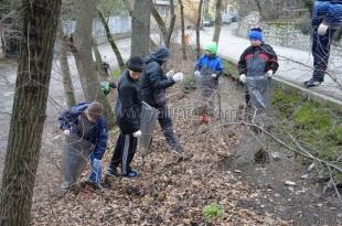 Очередной городской субботник прошёл в Ливадии